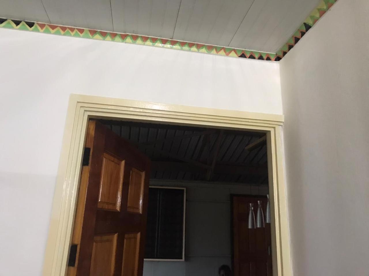 Unu Pikin Guesthouse 파라마리보 객실 사진